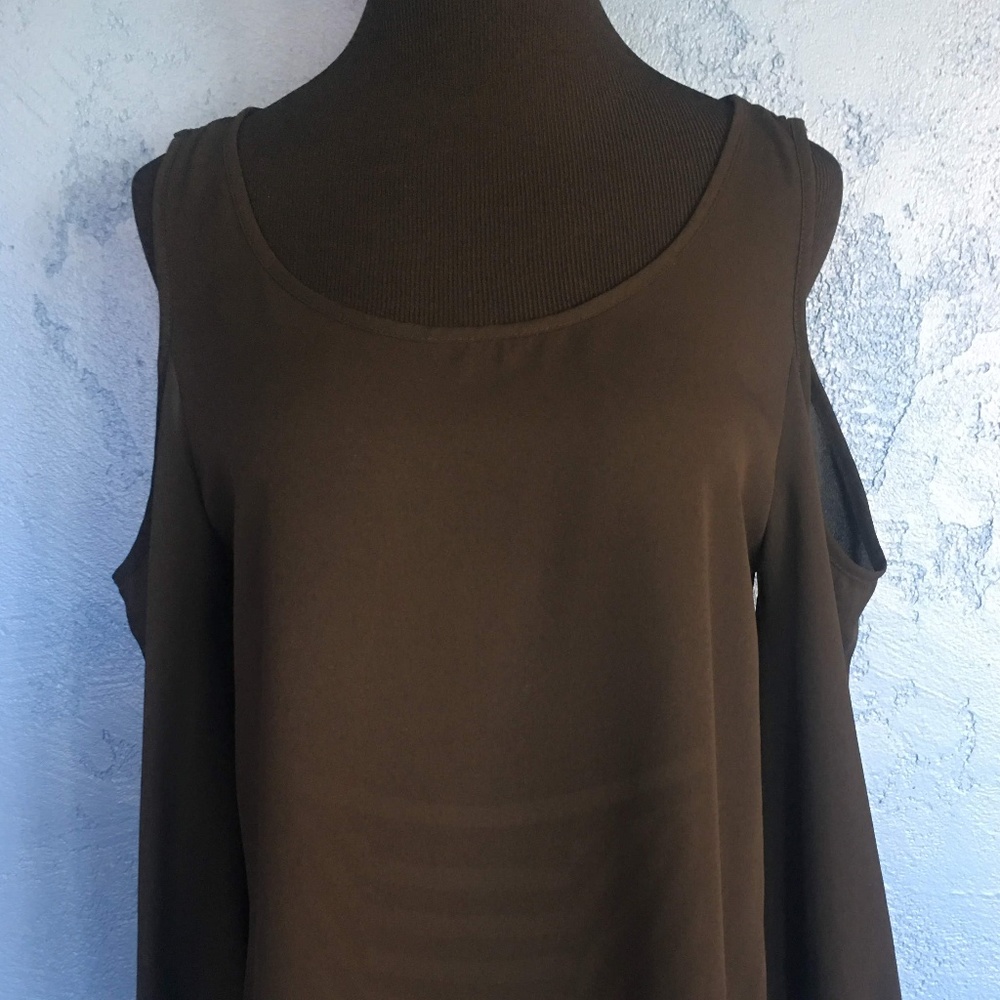 Lily White Women's Top